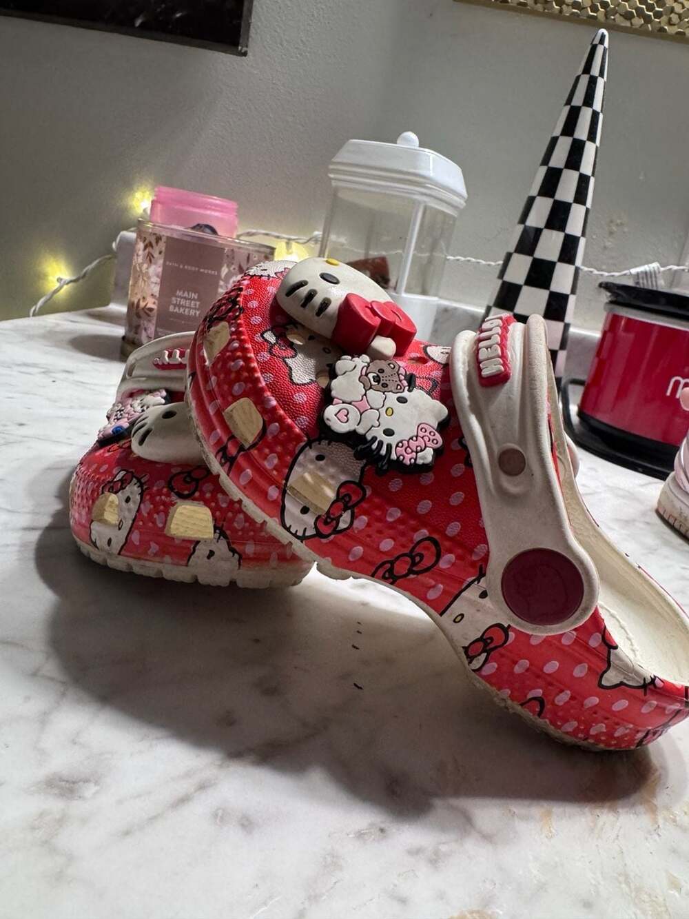 Crocs Kids Hello Kitty Red Polka Dot Classic Clogs Size C7